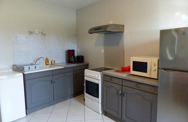 Casa renovada con jardín cerrado, fibra y mascotas permitidas