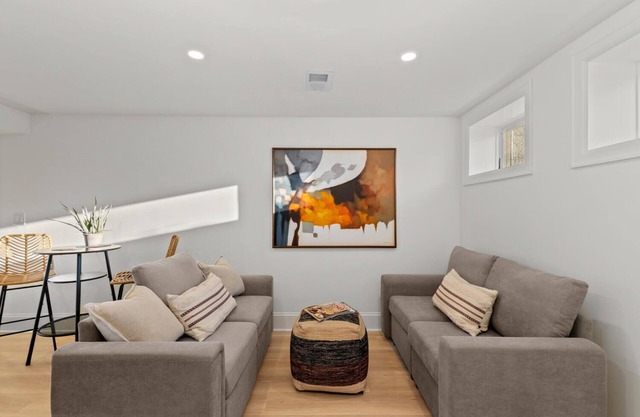 Renovated Landmark Historic Apt Steps from RINO