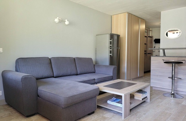 Estudio renovado para 5 pers, balcón sur, parking privado en Pra Loup