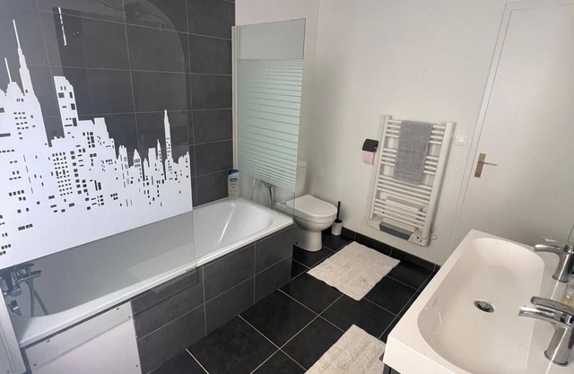 Renovated villa 30 minutes from Paris