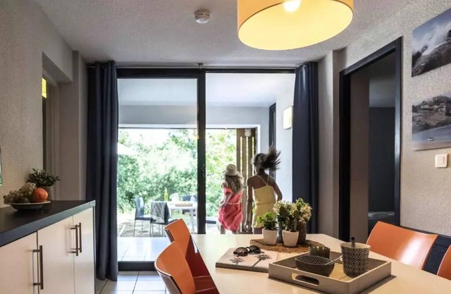 Residence Lou Castel*** - Vacances Bleues - 2 Rooms 2 People PMR