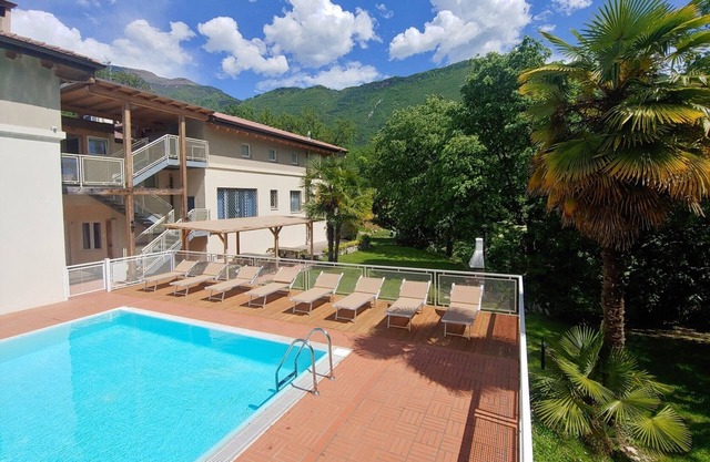 Residencia Pratosaiano Rojo