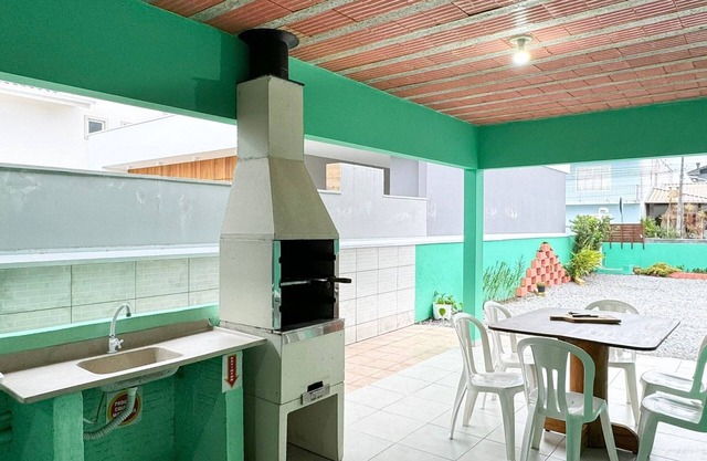 Residencial Amizade - Praia da Pinheira - PLH 001