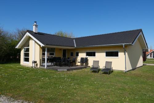 Resort 1 Surfer's Residence E 137