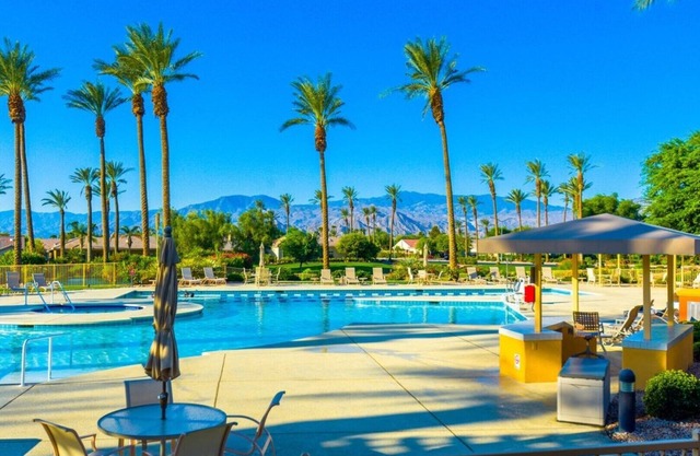 Resort como Palm Desert Home