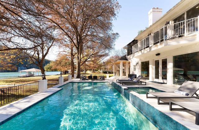 Resort-Style Escape: Pool, Hot Tub, Dock, Kayaks & Sleeps 22