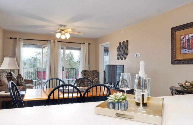 Retreat @ the Hills w/ Pets and Game Room