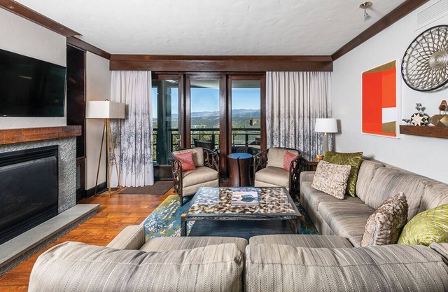 Ritz Carlton Luxury - Enjoy the Beauty of Lake Tahoe