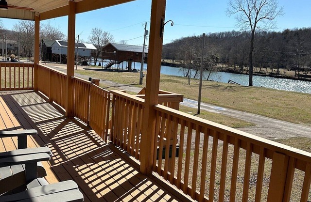 River Run- Spring River Getaway
