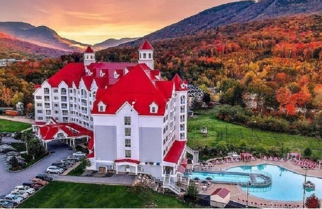 River Walk Resort at Loon w/balcony & mount/river view, VIP floor