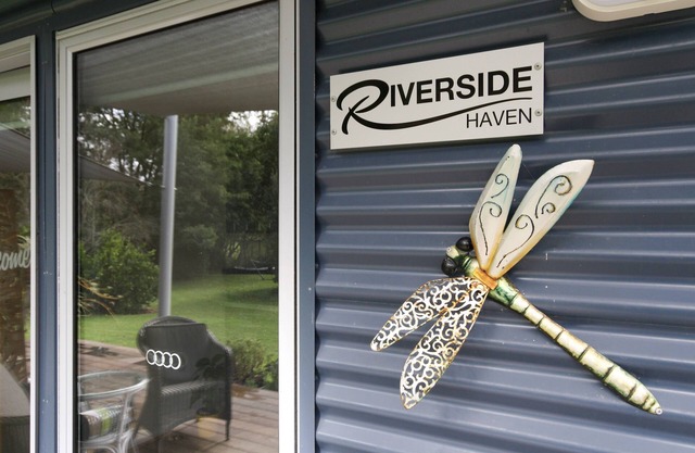 Riverside Haven is located in Healesville on the banks of the Watts River
