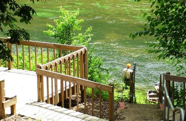 Riverside Vacation Home ¡RÍO BLANCO! por BULL SHOALS DAM & LAKE!