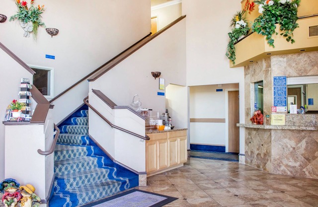 Rodeway Inn and Suites