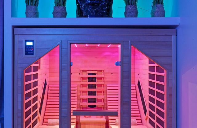 Romance Spa Love Night