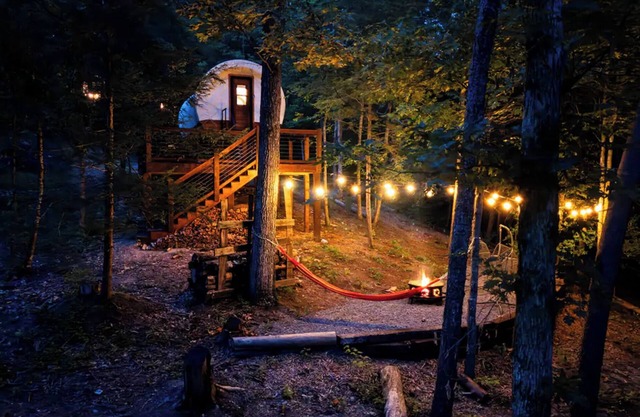 Romantic Luxury Under the trees