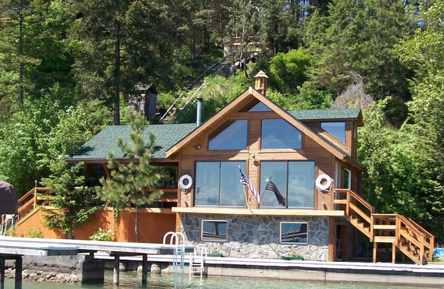 Romántico Somers Bay Boathouse con muelle