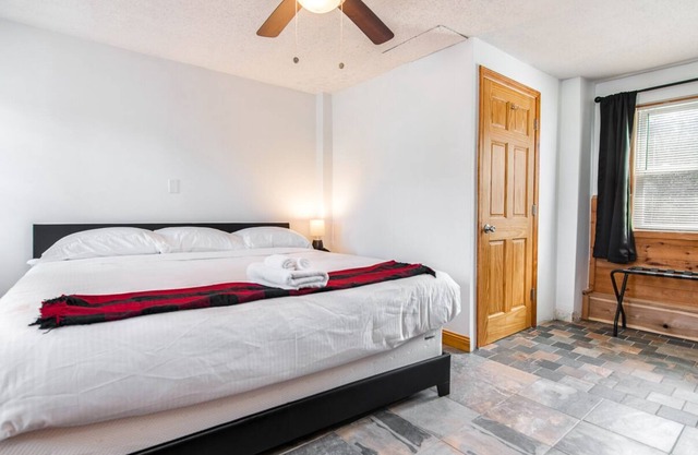 Room 8 Boutique Hotel Balsam Lake, WI