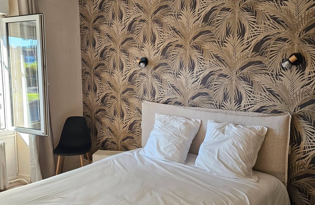 Room 'Double Room' with Shared Terrace, Wi-Fi and Air Conditioning