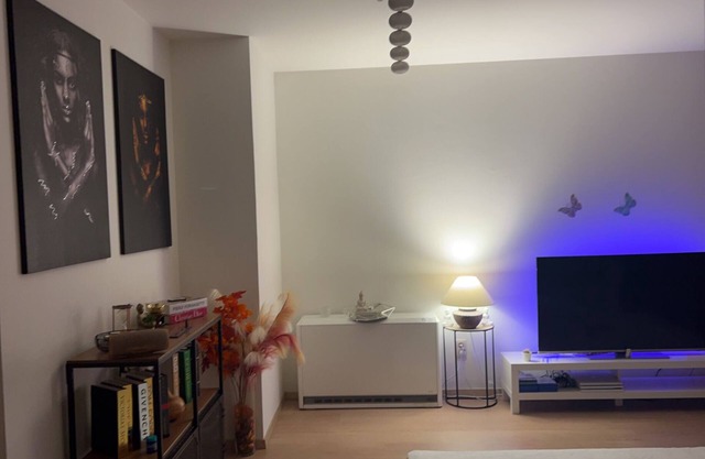 room for rent for short therme