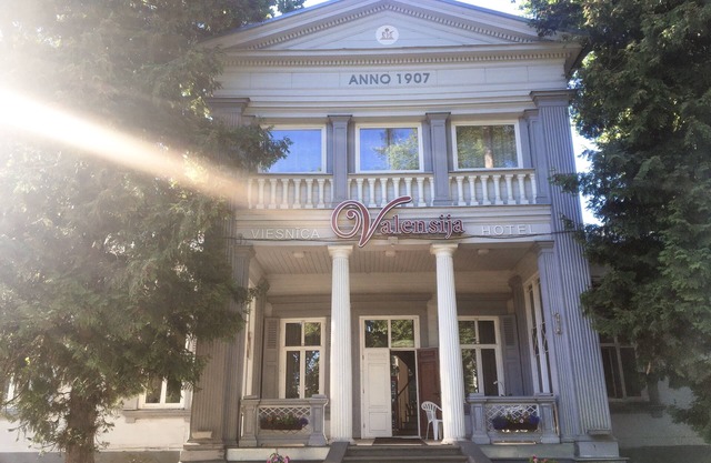 Room in Guest Room - Valensija - Large Suite