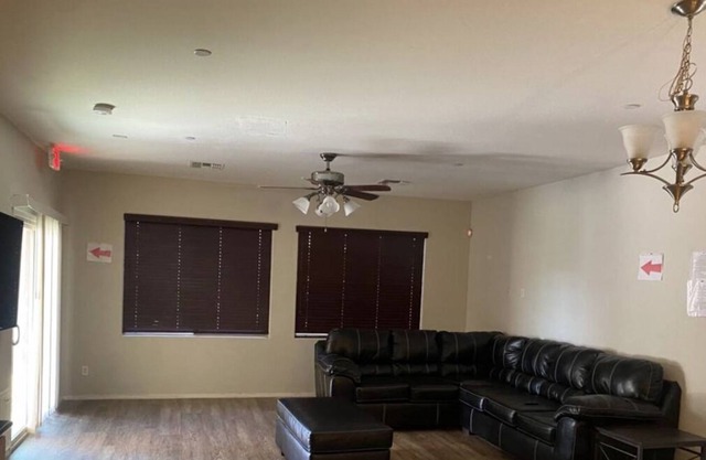 Rooms for rent/ entire house available.