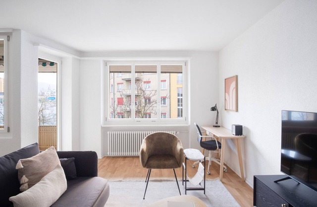 Roomy Oerlikon 3.5 Room w/ Parking, 1min to Train Station, by Blueground