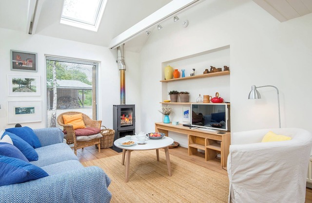 Rosemary Cottage, Holiday Cottage West Williamston, near Carew , Sleeps 5, 3 bedrooms, bathrooms