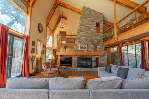 Rr-carson view1 Strap18-005