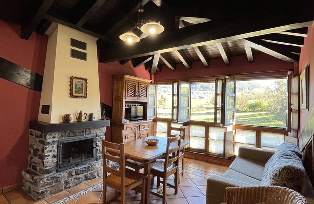 Apartamento rural Paseo de la Alameda ideal familias; chimenea, hidromasaje.
