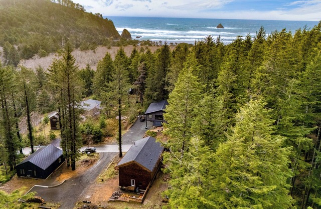 Rustic Arch Cape Getaway w/ Vibrant Interior | Walk to the Beach | Cape Wonder