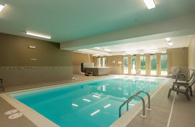 Rustic-Chic Retreat w/ Hot Tubs & Indoor Pool