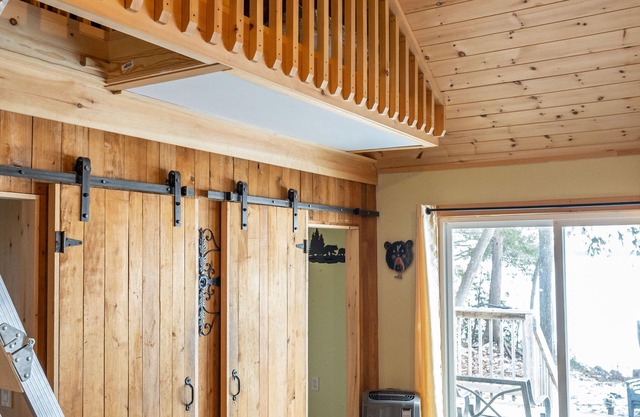 Rustic Lodge Cabin Retreat