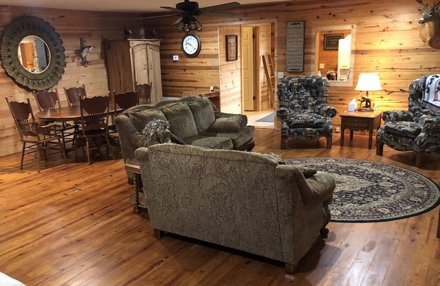 Rustic Ridge Hardy/Spring River - 2000 sqft