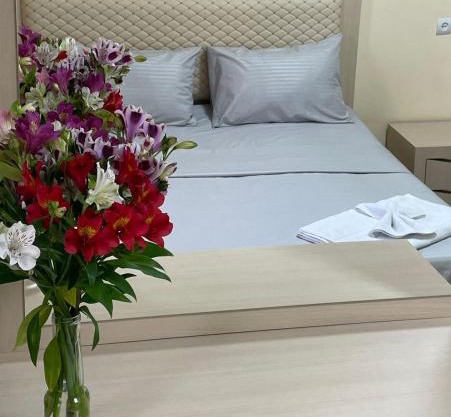 Ruz & Arian Near Zvartnots Airport