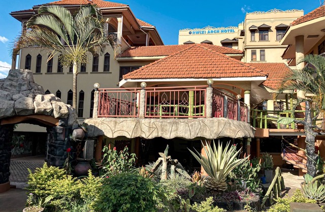 Rwizi Arch Hotel