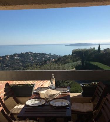Sainte Maxime Vue féerique piscine chauffée