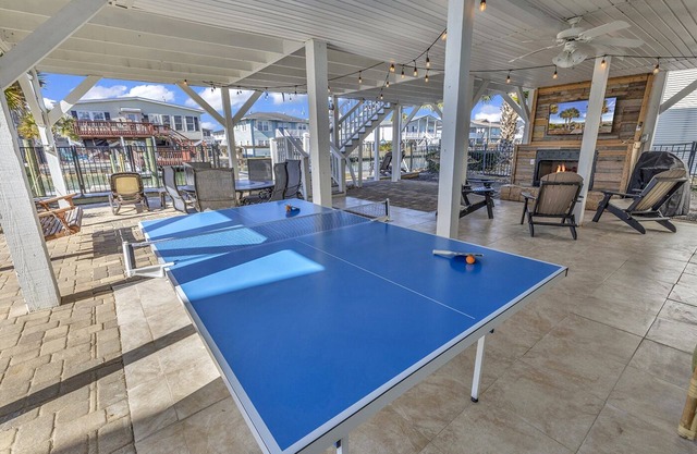 Waterfront*Outdoor Bar w/ Fireplace*Dock+Kayaks