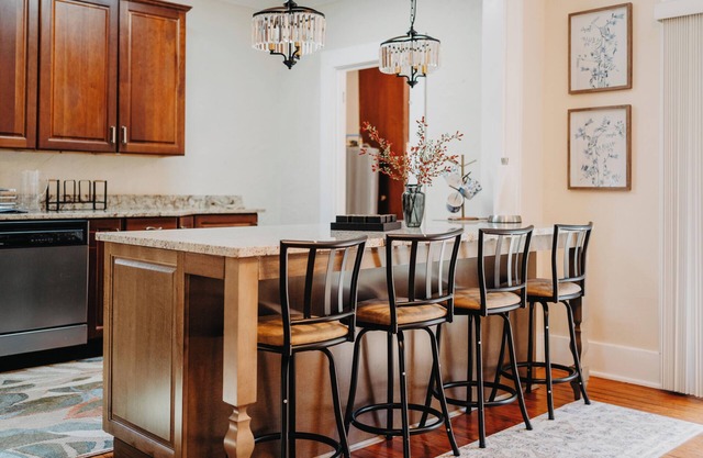 Samaya House Cozy 2BR 2 Baths Downtown Orlando