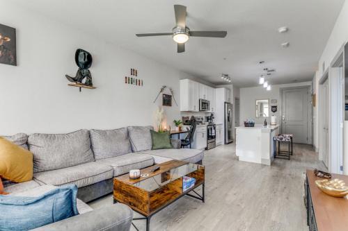 San Antonio TX Condo on Riverwalk w King Ste,Pets