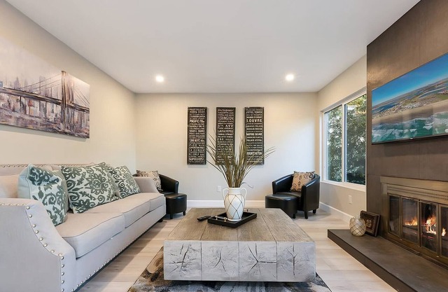 San Diego Paradise Home w/ Private Backyard View