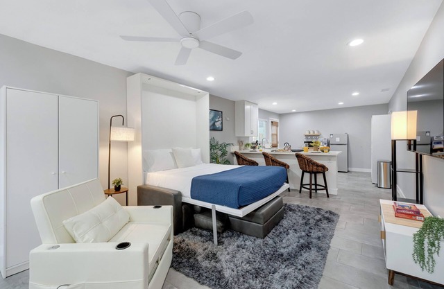 San Diego Studio Near Top Spots w/ Pool, Hot Tub & Luxe Amenities | Estancia