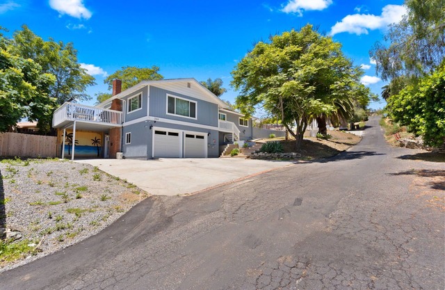 San Diego-Themed Escape Room and Stay