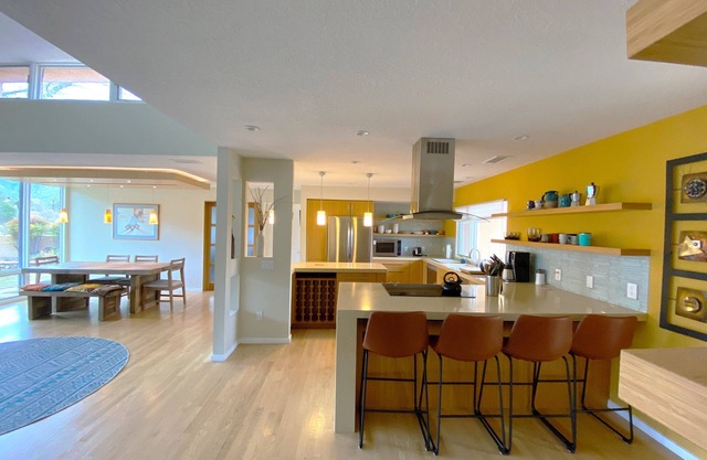 Sandia Foothills House w/ Unparalleled Mountain Views