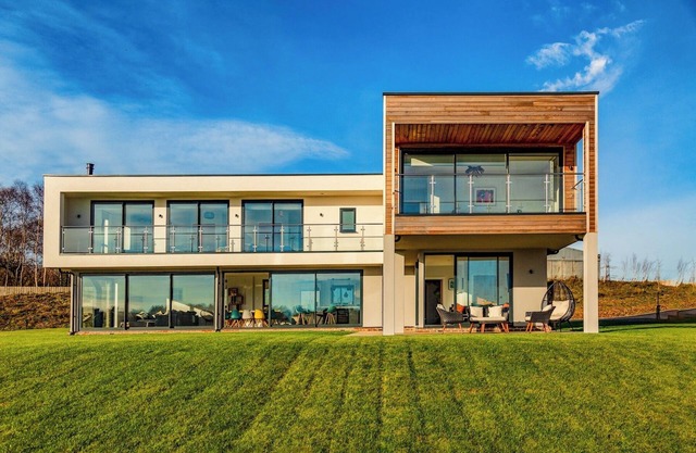 Sandpiper (BV13), Silverlake, Dorset