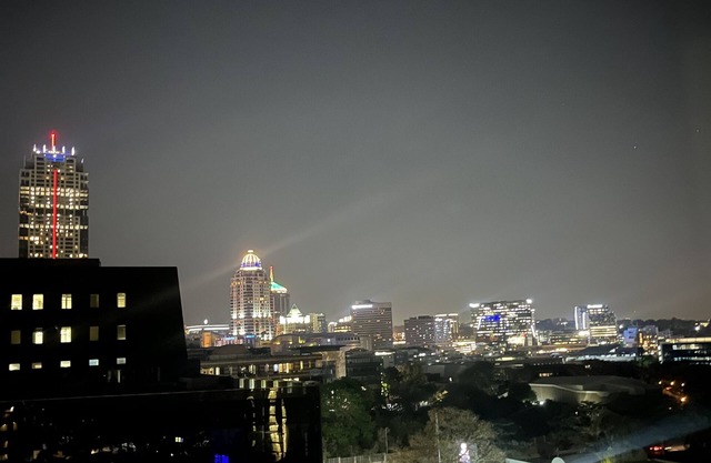 Sandton Sky Executive Suite with a stunning view on 7th floor