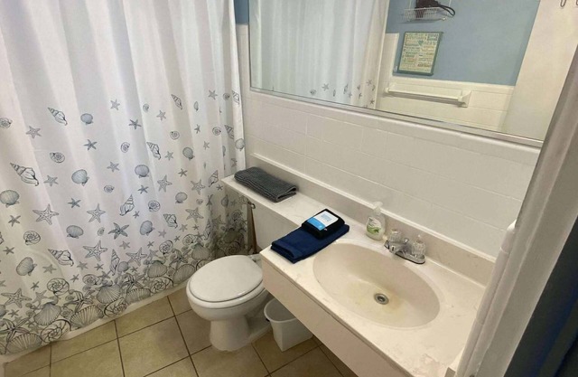 Sandy Shores Retreat – Beach Access + Pool