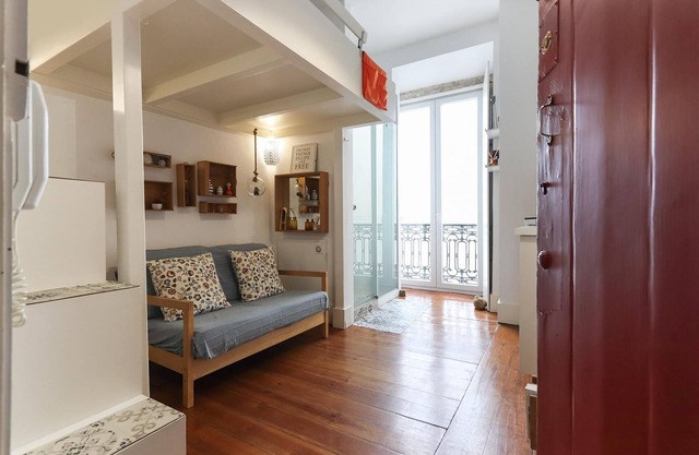 Santos Tiny Studio by Homing