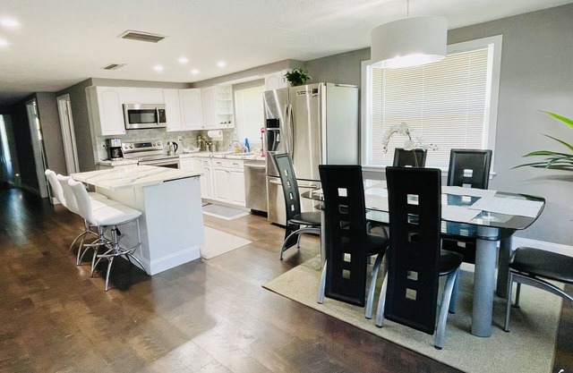 Sarasota Best Place, Siesta key only 7 ml, BBQ+, family friendly