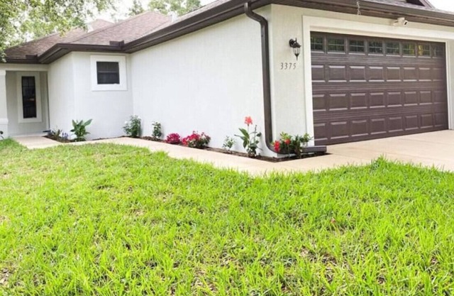 Sarasota Retreat near Siesta Key Beach