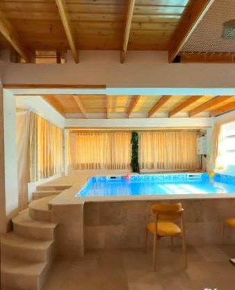 Sarl piscine chaufente familial